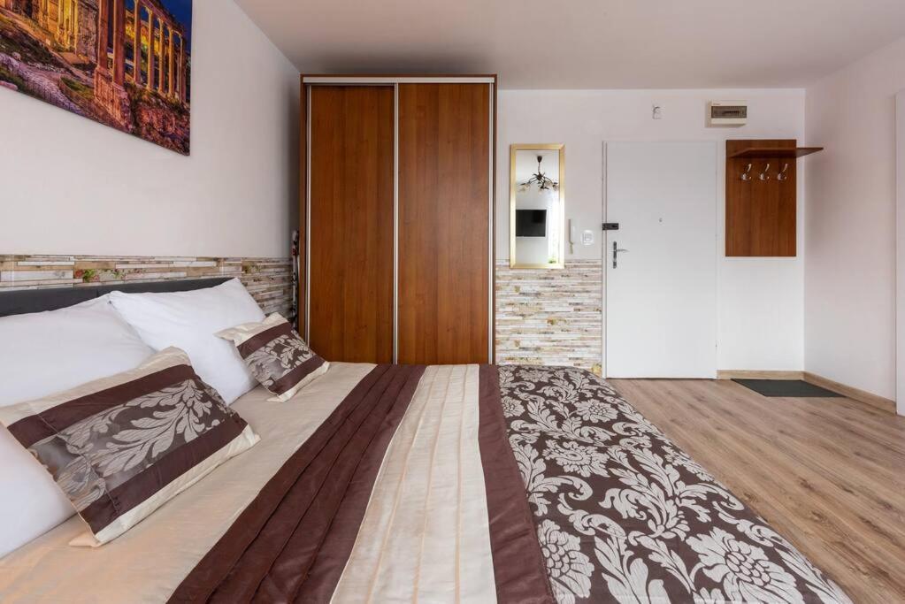 Ap. Olimpia 1 Pok. 2 Osoby, Downtown, Free Parking Appartement Krakau Buitenkant foto