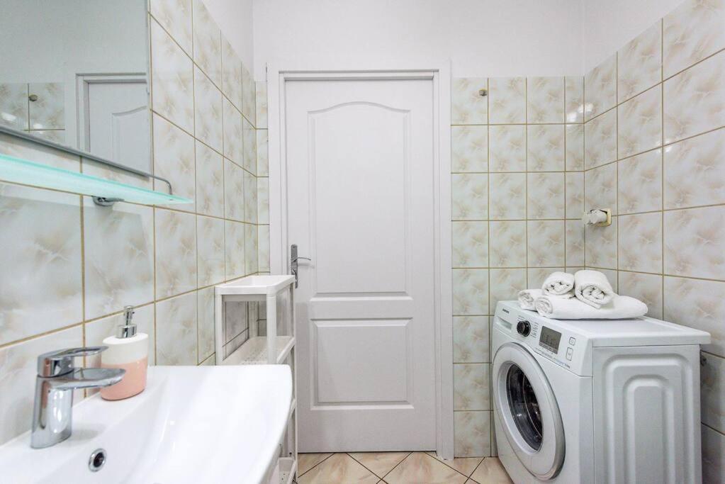 Ap. Olimpia 1 Pok. 2 Osoby, Downtown, Free Parking Appartement Krakau Buitenkant foto