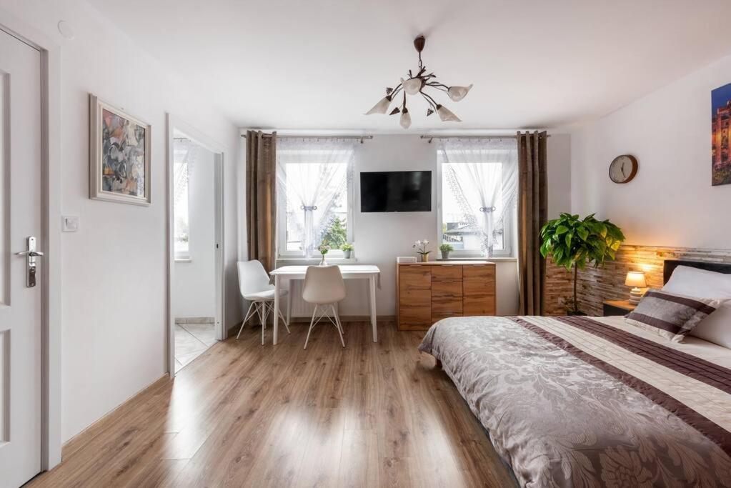 Ap. Olimpia 1 Pok. 2 Osoby, Downtown, Free Parking Appartement Krakau Buitenkant foto