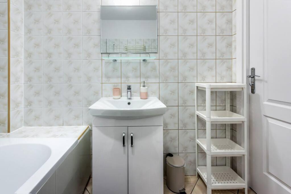 Ap. Olimpia 1 Pok. 2 Osoby, Downtown, Free Parking Appartement Krakau Buitenkant foto